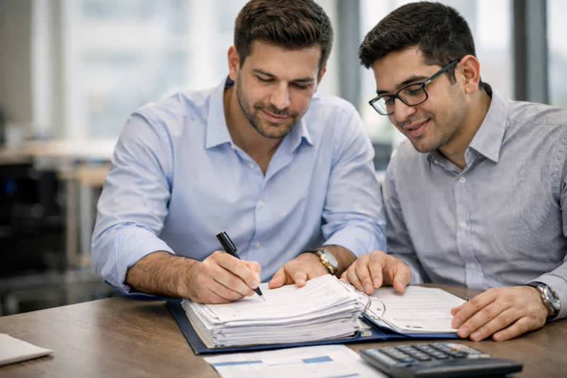 مستندات و مدارک لازم برای دفاع در پرونده مالیاتی؛ راهنمای عملی مؤدیان